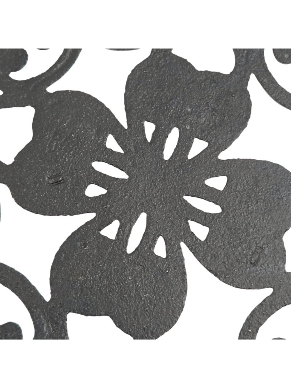 Cast Iron Decorative Trivets Set Of 3 Round Intricate Floral Scrollwork Design - Picture 7 of 10